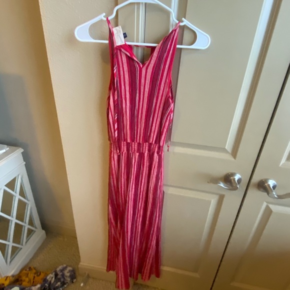 RED DRESS - Picture 2 of 2